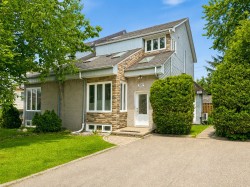 1375  - 1377 Rue Notre-Dame-de-Fatima  Laval (Duvernay), QC H7G 4V8
