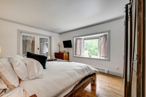 Master Bedroom - 198 Ch. Beaulne, Piedmont, QC - Indoor Photo Showing Bedroom