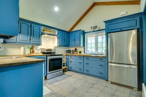 Kitchen - 198 Ch. Beaulne, Piedmont, QC - Indoor Photo Showing Kitchen