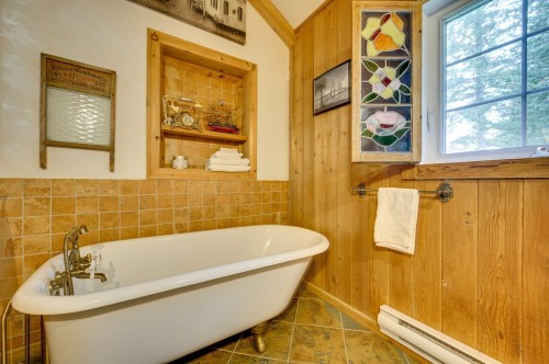 Bathroom - 198 Ch. Beaulne, Piedmont, QC - Indoor Photo Showing Bathroom