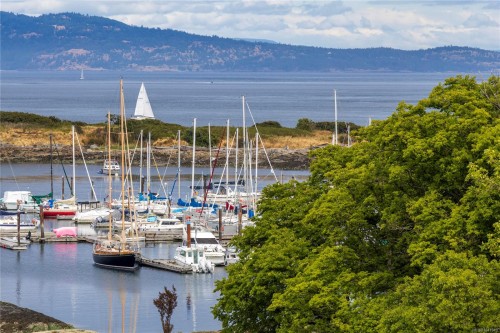 #603-1420 Beach Dr, Oak Bay, BC - Outdoor With Body Of Water With View