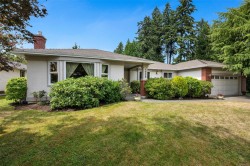 4958 Del Monte Ave Saanich, BC V8Y 3A2