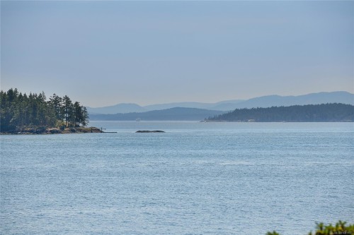 647 Dinner Bay Rd, Mayne Island, BC 
