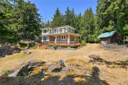 647 Dinner Bay Rd, Mayne Island, BC 
