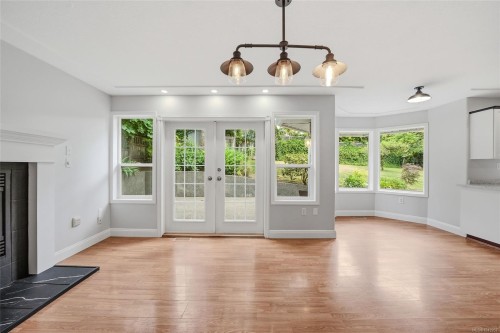 1688 Maple Bay Rd, Duncan, BC 