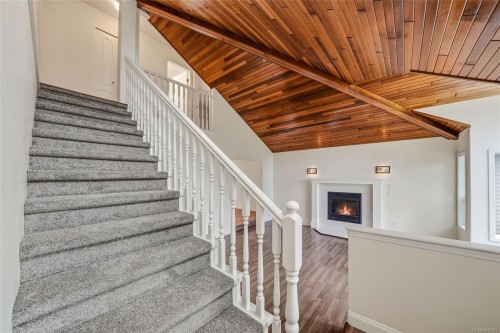 1688 Maple Bay Rd, Duncan, BC 