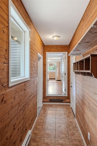 1688 Maple Bay Rd, Duncan, BC 