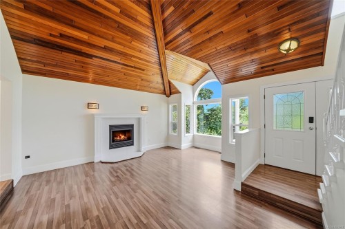 1688 Maple Bay Rd, Duncan, BC 