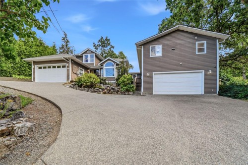 1688 Maple Bay Rd, Duncan, BC 