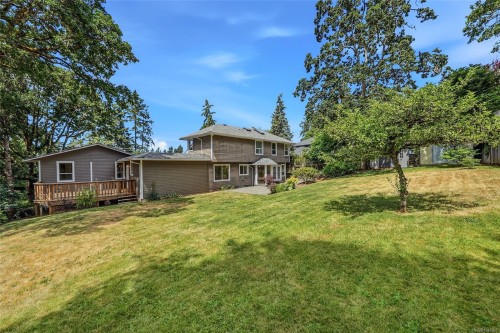 1688 Maple Bay Rd, Duncan, BC 