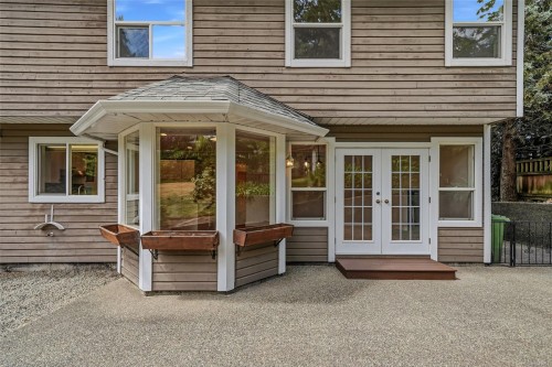 1688 Maple Bay Rd, Duncan, BC 
