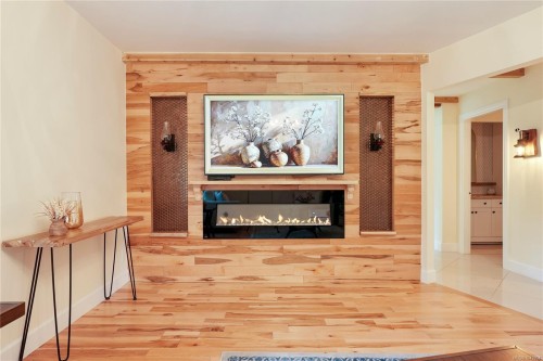 5470 Alderley Rd, Saanich, BC 