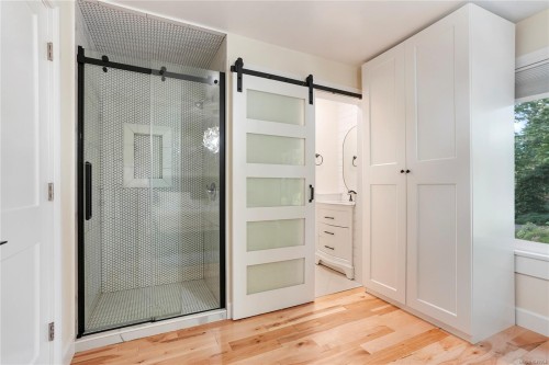 5470 Alderley Rd, Saanich, BC 