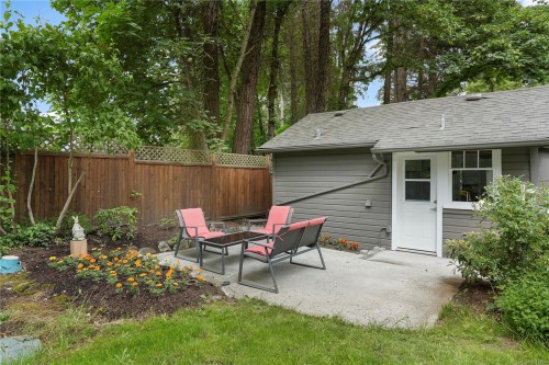 5470 Alderley Rd, Saanich, BC 