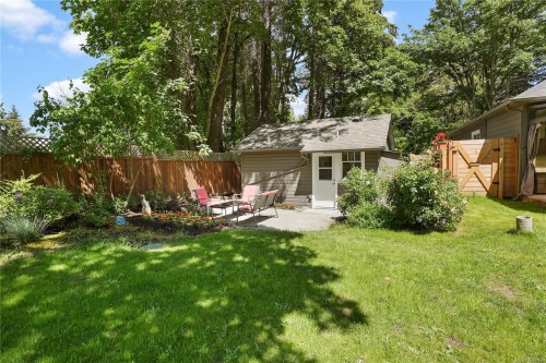 5470 Alderley Rd, Saanich, BC 