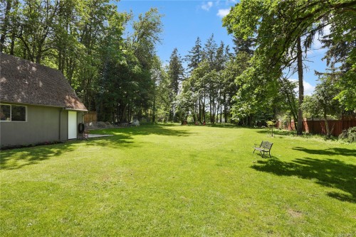 5470 Alderley Rd, Saanich, BC 