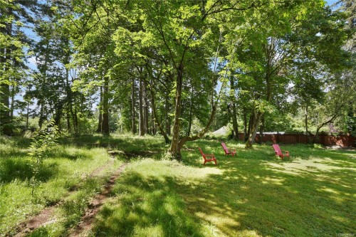 5470 Alderley Rd, Saanich, BC 