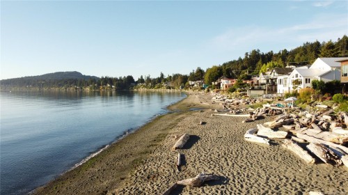 5470 Alderley Rd, Saanich, BC 