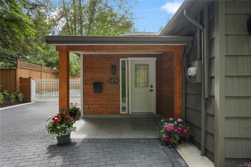 5470 Alderley Rd, Saanich, BC 
