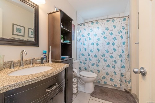 2835 Olympic Rd, Qualicum Beach, BC 