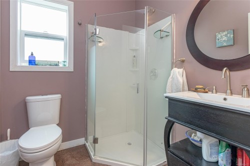 2835 Olympic Rd, Qualicum Beach, BC 