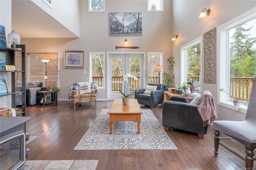 2835 Olympic Rd, Qualicum Beach, BC 