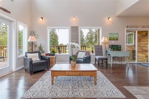 2835 Olympic Rd, Qualicum Beach, BC 