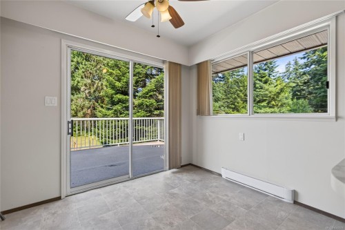 1847 Miracle Beach Dr, Black Creek, BC 