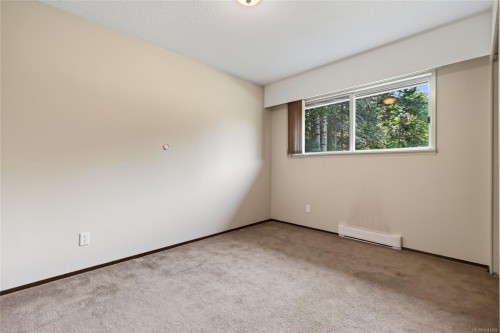 1847 Miracle Beach Dr, Black Creek, BC 