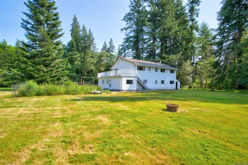 1847 Miracle Beach Dr, Black Creek, BC 