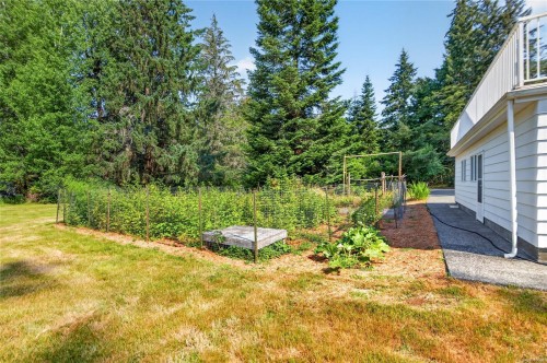 1847 Miracle Beach Dr, Black Creek, BC 