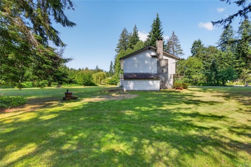 1847 Miracle Beach Dr, Black Creek, BC 