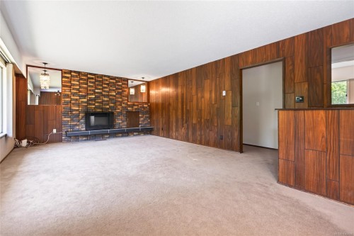 1847 Miracle Beach Dr, Black Creek, BC 