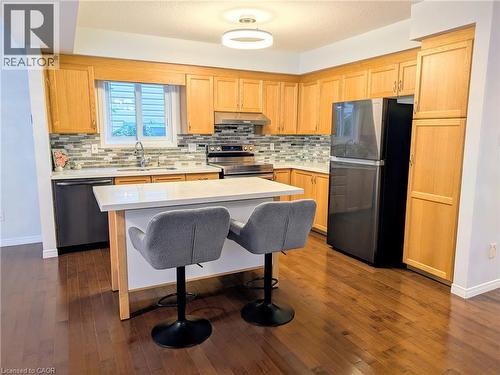 553 Blue Beech Boulevard, Waterloo, ON - Indoor Photo Showing Kitchen
