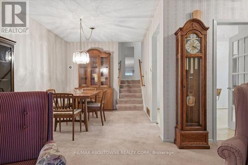 1167 Saturnia Crescent, Mississauga, ON - Indoor Photo Showing Dining Room