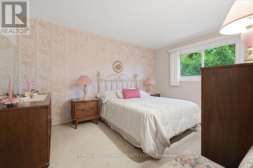 1167 Saturnia Crescent, Mississauga, ON - Indoor Photo Showing Bedroom