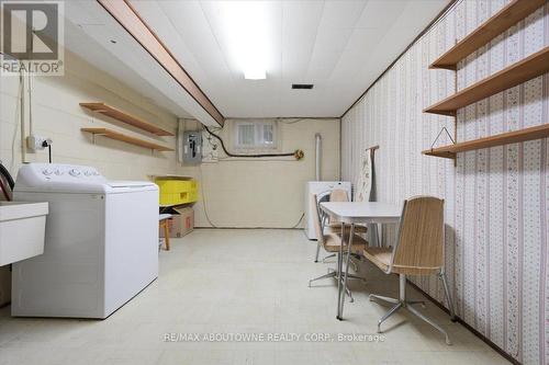 1167 Saturnia Crescent, Mississauga, ON - Indoor Photo Showing Laundry Room