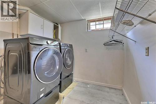 3419 Keehr Place E, Regina, SK - Indoor Photo Showing Laundry Room