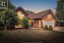 201 MAPLEWOOD DRIVE  Lakeshore, ON N8L 1C2