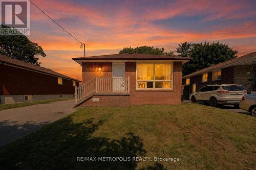 235 WAVERLY STREET S  Oshawa, ON L1J 5V3
