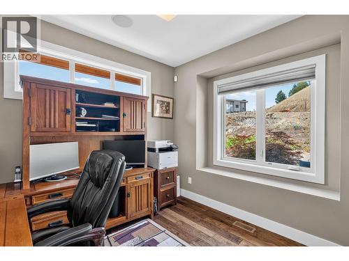1084 Stockley Street, Kelowna, BC - Indoor Photo Showing Office