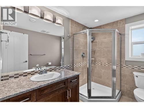 1084 Stockley Street, Kelowna, BC - Indoor Photo Showing Bathroom