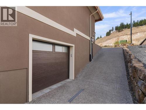 1084 Stockley Street, Kelowna, BC - Outdoor With Exterior