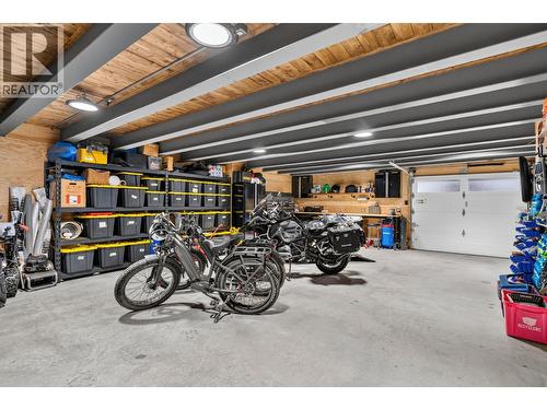 1084 Stockley Street, Kelowna, BC - Indoor Photo Showing Garage