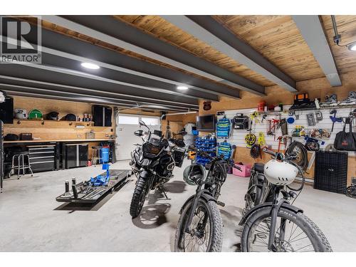 1084 Stockley Street, Kelowna, BC - Indoor Photo Showing Other Room