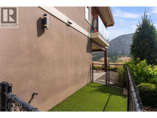 1084 Stockley Street, Kelowna, BC - Outdoor