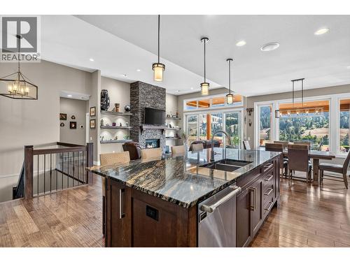 1084 Stockley Street, Kelowna, BC - Indoor Photo Showing Kitchen With Double Sink With Upgraded Kitchen
