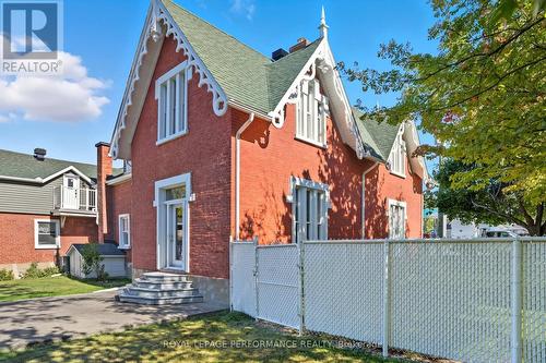8 John Street, Champlain, ON - Outdoor