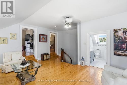 8 John Street, Champlain, ON - Indoor Photo Showing Living Room