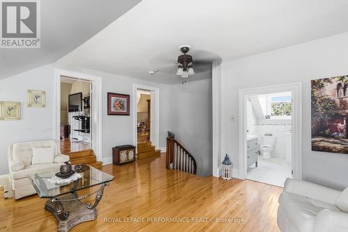 8 John Street, Champlain, ON - Indoor Photo Showing Living Room